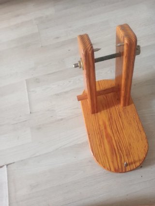 Jamonero de madera