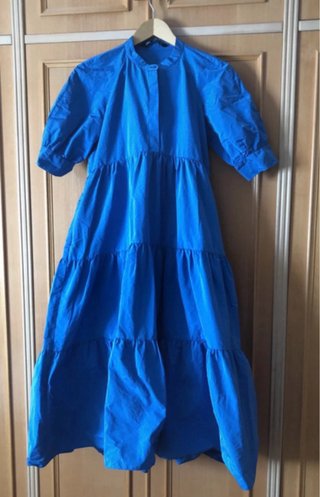 Vestidos  Zara Taffetan en Azul y negro Talla XS