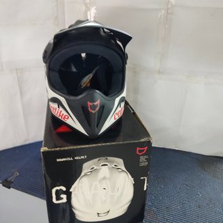 Casco Integral.