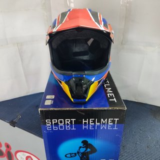 Casco Integral.