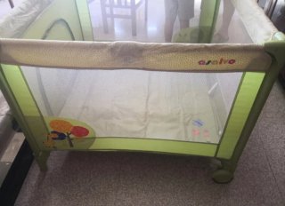 Parque para bebés como nuevo