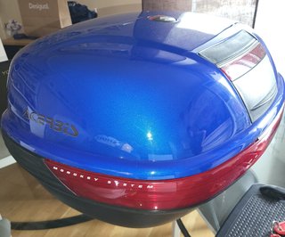 TOP CASE GIVI 46 L CON BASE Y ANCLAJE V STROM