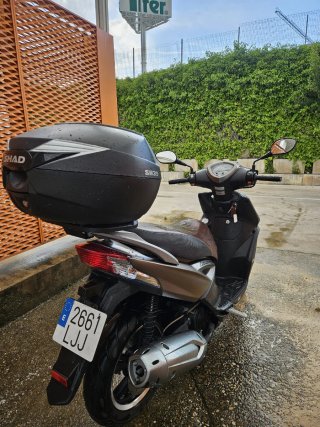 Kymco Agility City 125 Scooter