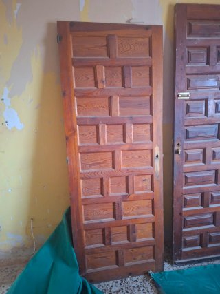 Puertas Madera Maciza Cuarterones