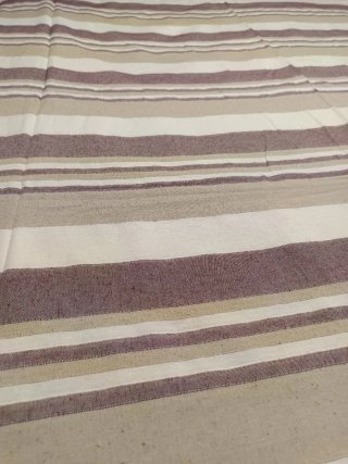 COLCHA RAYAS MORADO BEIGE Y BLANCO 4 STOCK