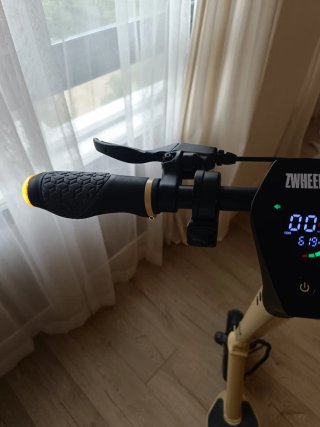 Patinete ZWHEEL ZFox Max-01 600km Muy poco uso