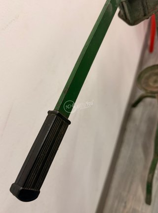 Tappatrice manuale a colonna per tappi in sughero