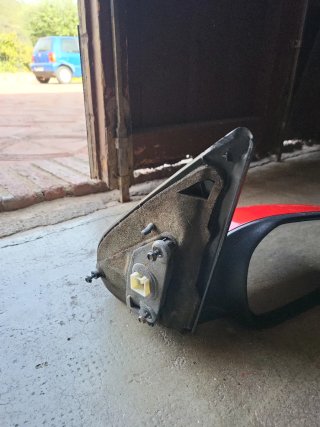Retrovisor Derecho Mazda2 DY 2003-2007 Rojo