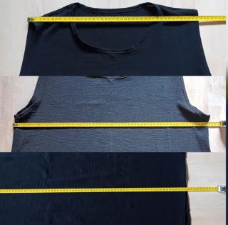 Abito nero smanicato + foulard fantasia