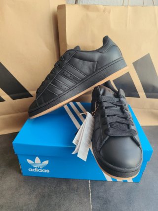 Zapatilla Adidas Campus 00s Negra y Dorada