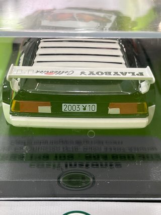 Coche a escala Playboy Collection 11