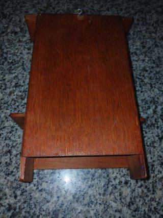 Mini estantería de madera