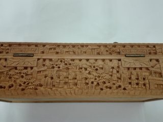 Tarjetero y Caja Sándalo Chino Tallado