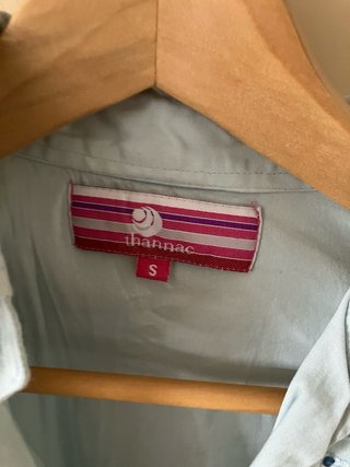 Blusa bordada con lentejuelas y banda