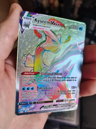 Kyurem VMAX Rainbow Inglés