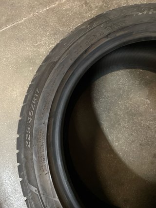 2 Ruedas Hankook 225/45ZR17