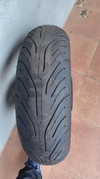 Llanta Suzuki GSR 600 2009,  con disco y neumático