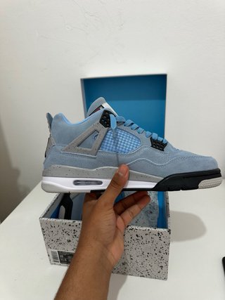 Air Jordan 4 Retro University Blue
