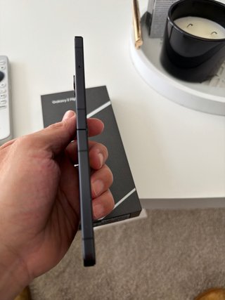 Samsung Galaxy Z Flip 7 multicolor