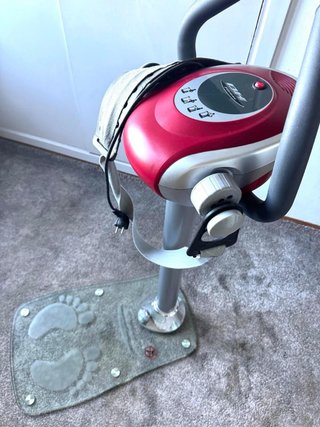 Plataforma vibratoria con cinturón masajeador