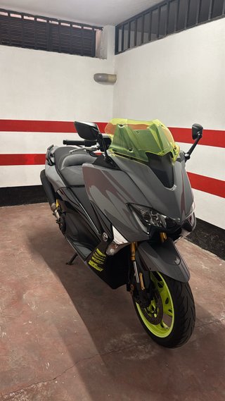 Yamaha T-MAX 530