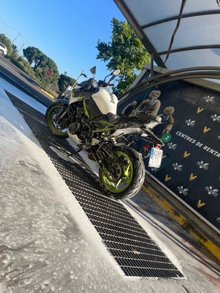 Kawasaki Z900 A2 Negra/Verde