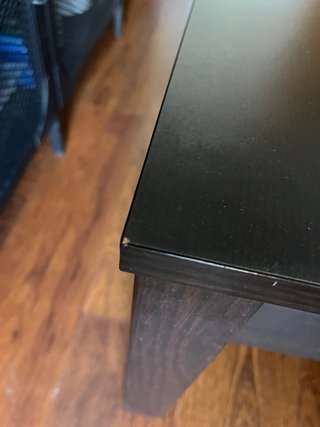 Mesa de centro de madera oscura