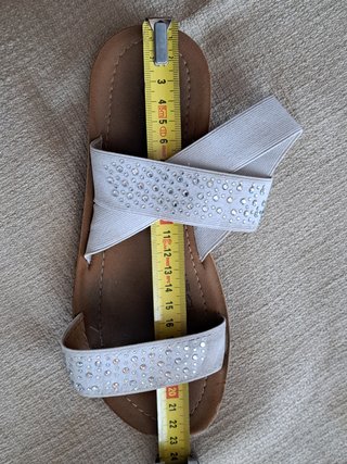 Sandali bimba bianchi con lustrini tg. 35