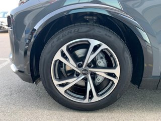 Audi Q6 e-tron S Line Performance