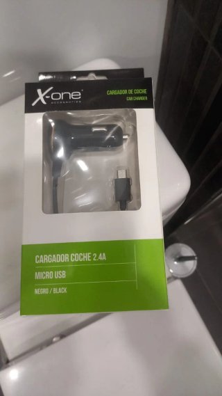 LOTE 50 TELÉFONOS NUEVOS + 500 ACCESORIOS