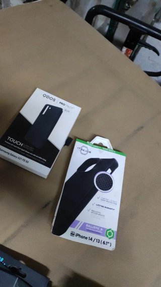 LOTE 50 TELÉFONOS NUEVOS + 500 ACCESORIOS