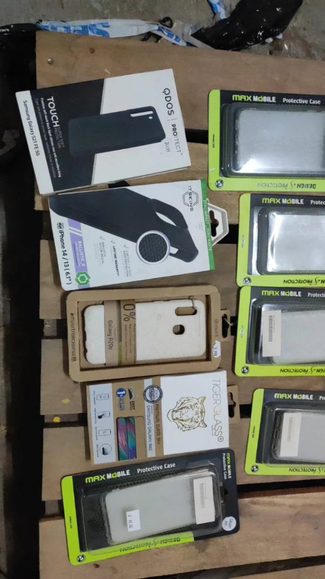 LOTE 50 TELÉFONOS NUEVOS + 500 ACCESORIOS