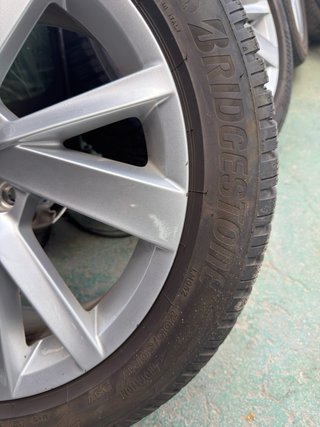 Llantas Volkswagen Golf 4uds con neumaticos