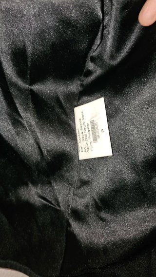 Chaqueta de piel negra