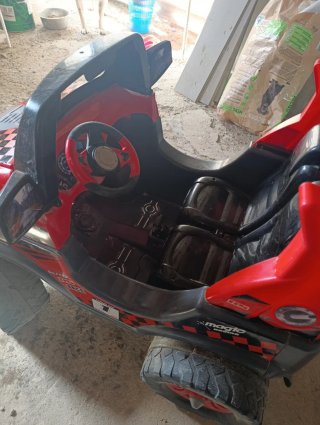 Coche eléctrico infantil Challenger Rojo