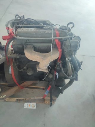 Motor Nissan B4.40