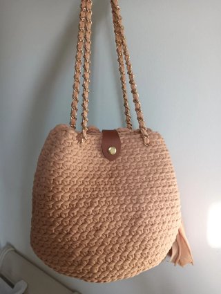 Bolso hecho a mano trapillo pluma