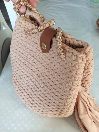 Bolso hecho a mano trapillo pluma