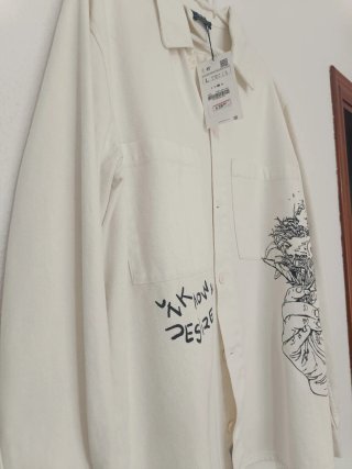 Sobre Camisa Zara blanco roto sin estrenar