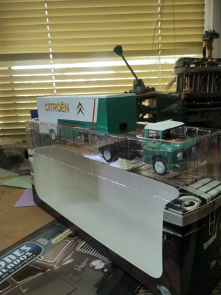 Camión Citroën Ixo 1/43