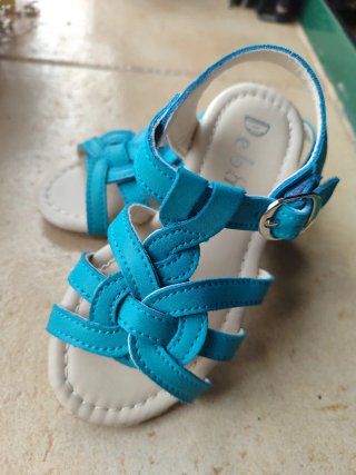 Sandalias turquesa Talla 26