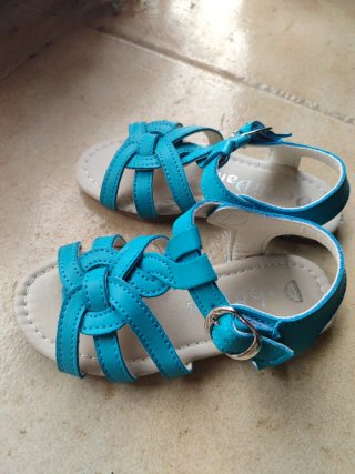 Sandalias turquesa Talla 26