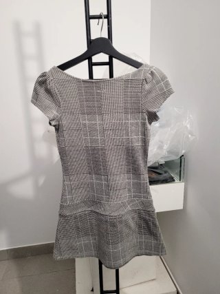 Vestido de cuadros gris y blanco