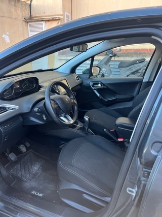 Vendo peugeot 208