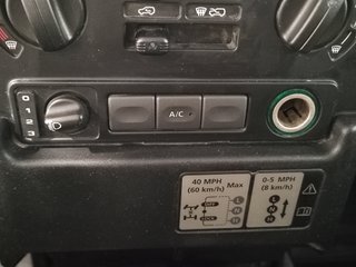 Land Rover Defender 2016