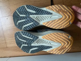 Zapatillas Joma Elite grises y verdes