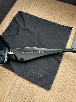 Óculos Prada Pretos