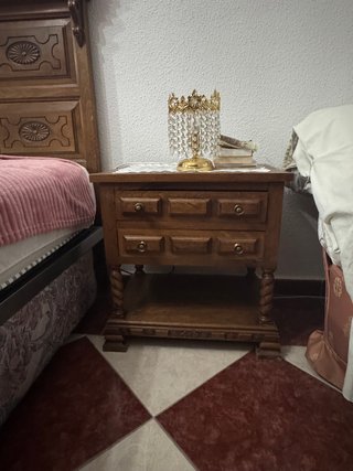 Habitación completa de muebles castellanos antiguo