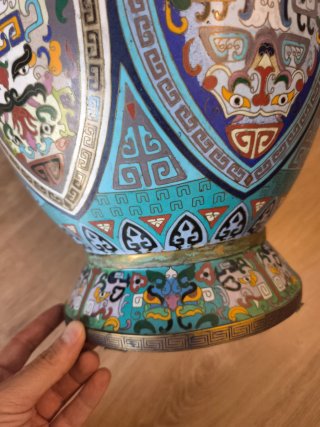 Jarrón Cloisonné oriental antiguo
