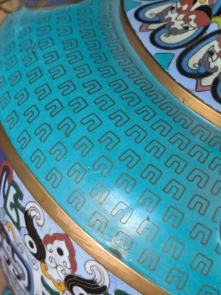 Jarrón Cloisonné oriental antiguo